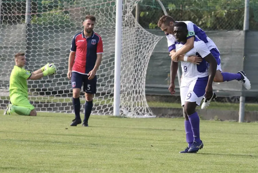 Calcio, Seconda categoria: Castel Mella-Odolo 2-3