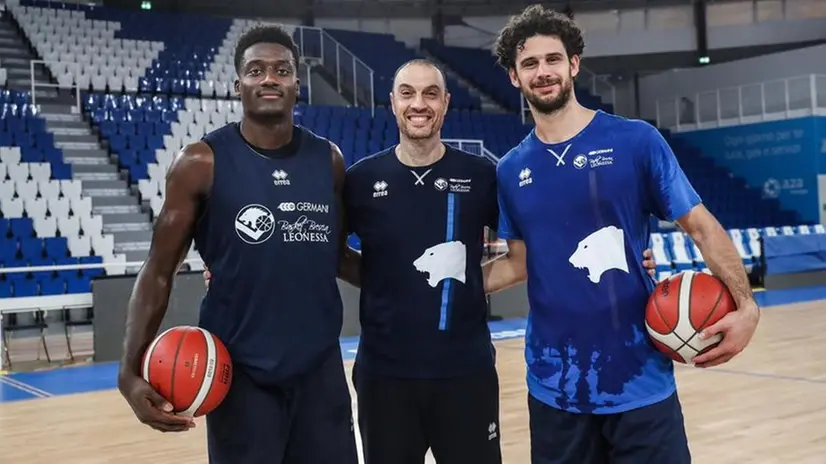 Luca Vitali e Awudu Abass ieri al PalaLeonessa per il primo allenamento - Foto Basket Brescia Leonessa
