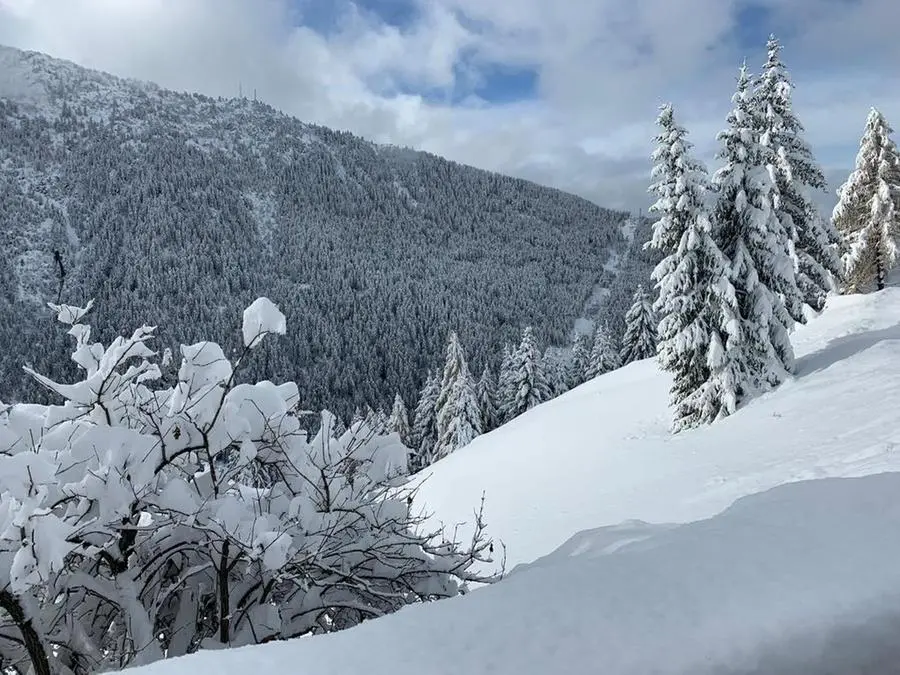 Neve in Valcamonica tra disagi e turismo