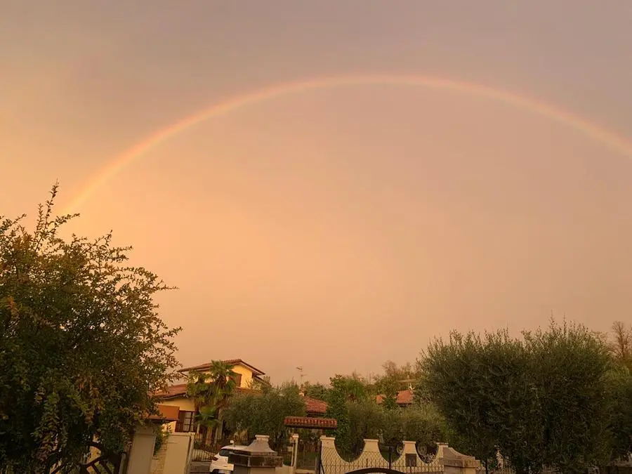 Doppio arcobaleno nel Bresciano, ancora foto