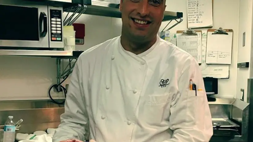 Lo chef italiano Andrea Zamperoni