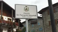 La piazza intitolata al dottor Magatelli - Foto © www.giornaledibrescia.it