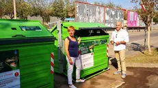 La posa. L’assessore Miriam Cominelli e i nuovi green box installati