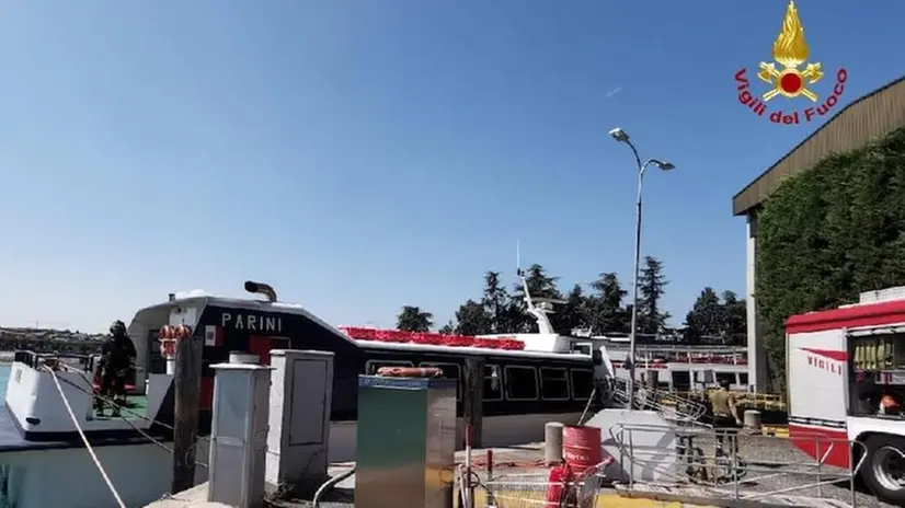 Incendio su un traghetto di Navigarda