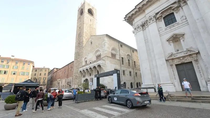 La partenza della Mille Miglia Green