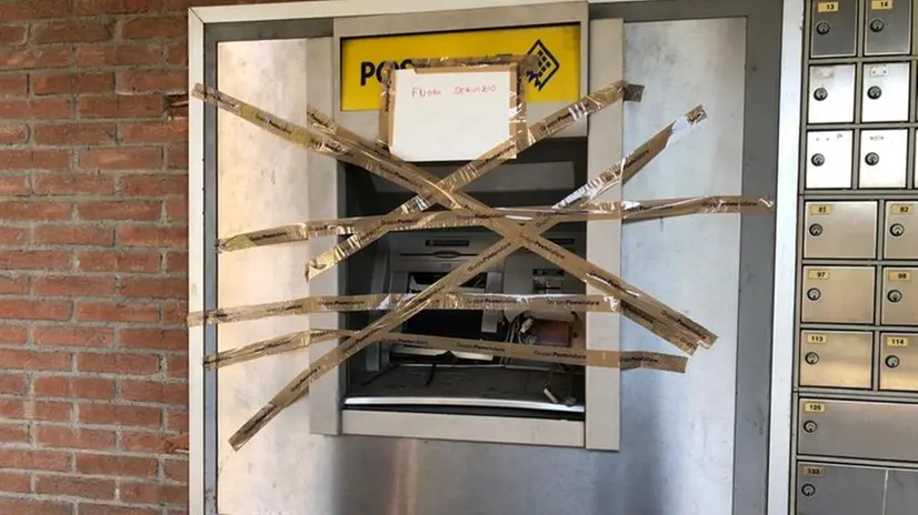 IL BANCOMAT SALTATO A BAGNOLO MELLA