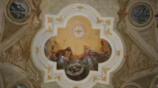 L’affresco raffigurante la Santissima Trinità - © www.giornaledibrescia.it