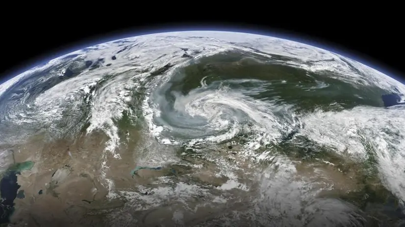 Le immagini degli incendi in corso in Siberia