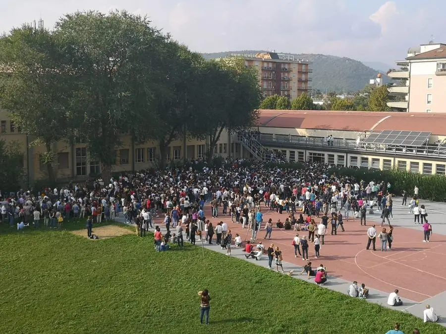 Assegnazioni personale Ata, caos all'Itis Castelli © www