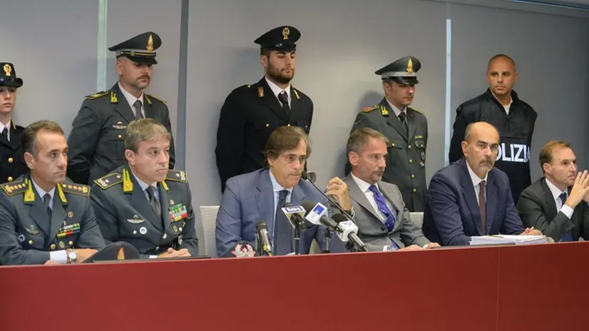 La conferenza stampa di presentazione dell'operazione