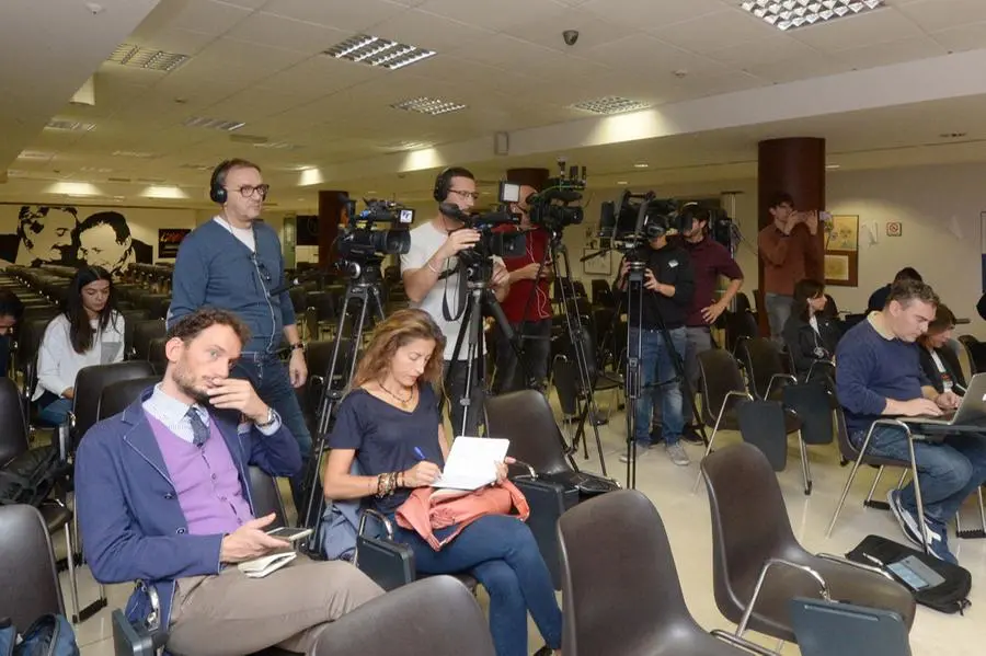 La conferenza stampa di presentazione dell'operazione