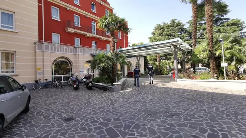 La Polizia è intervenuta all'Hotel Master in città