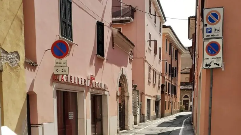 Accesso vietato in Via Crocefisso