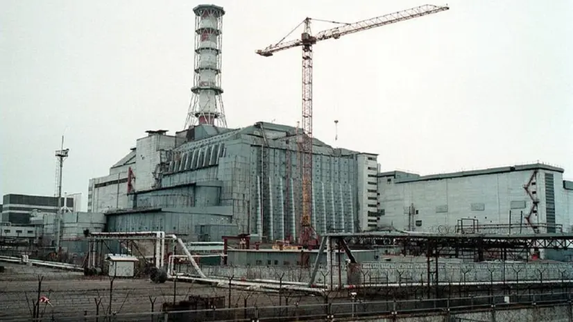 Una foto della centrale esplosa nel 1986 - © www.giornaledibrescia.it