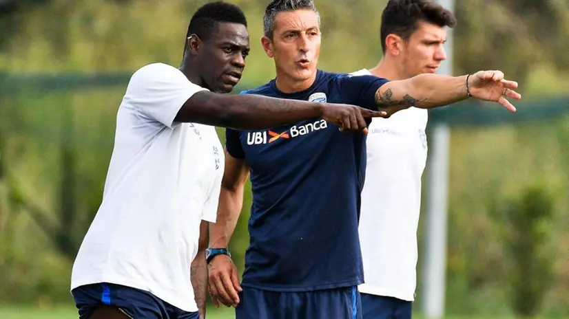 Il primo allenamento di Balotelli con il Brescia Calcio