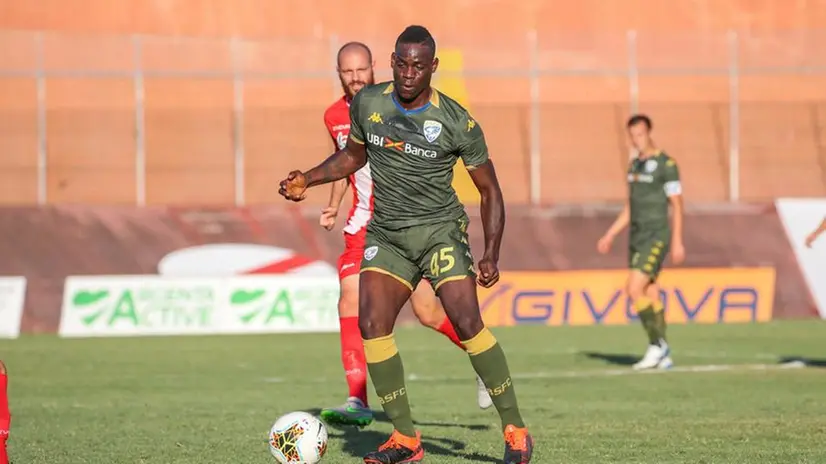 Mario Balotelli in campo con la maglia del Brescia