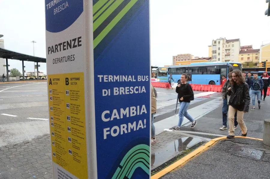 Nuova disposizione degli autobus al terminal di via Solferino