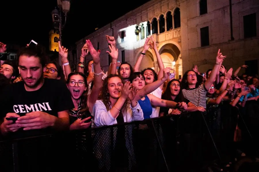 Pinguini Tattici Nucleari in piazza Loggia