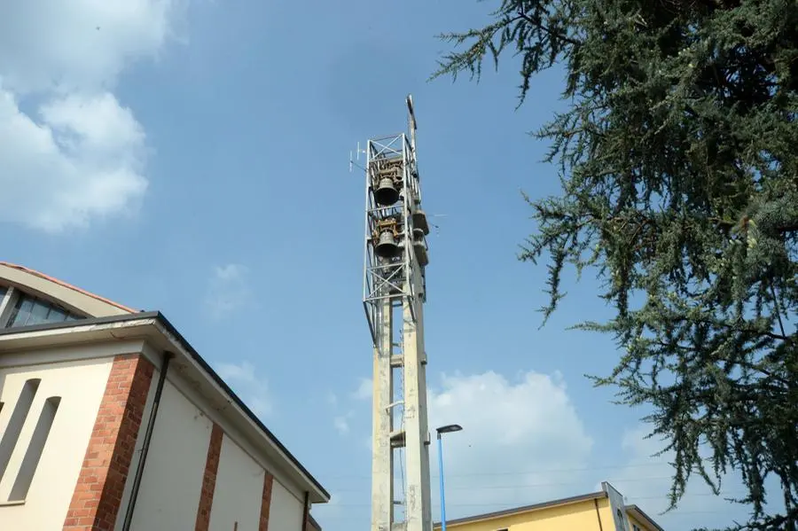 Il campanile della parrocchia di Santa Giulia
