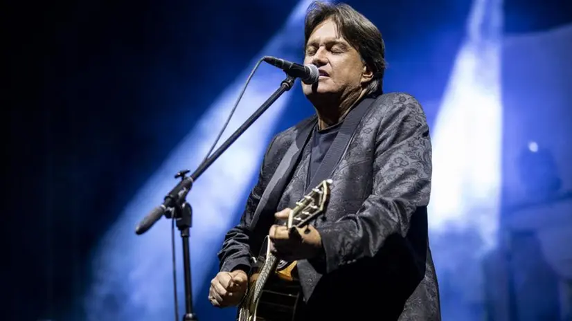 CRISTIANO DE ANDRE' IN PIAZZA LOGGIA