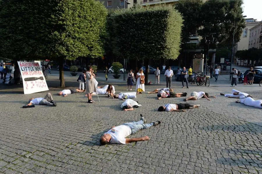 Il flash mob per ricordare Hiroshima