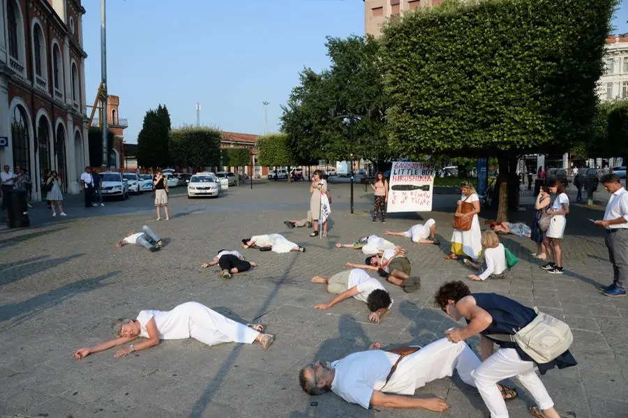 Il flash mob per ricordare Hiroshima