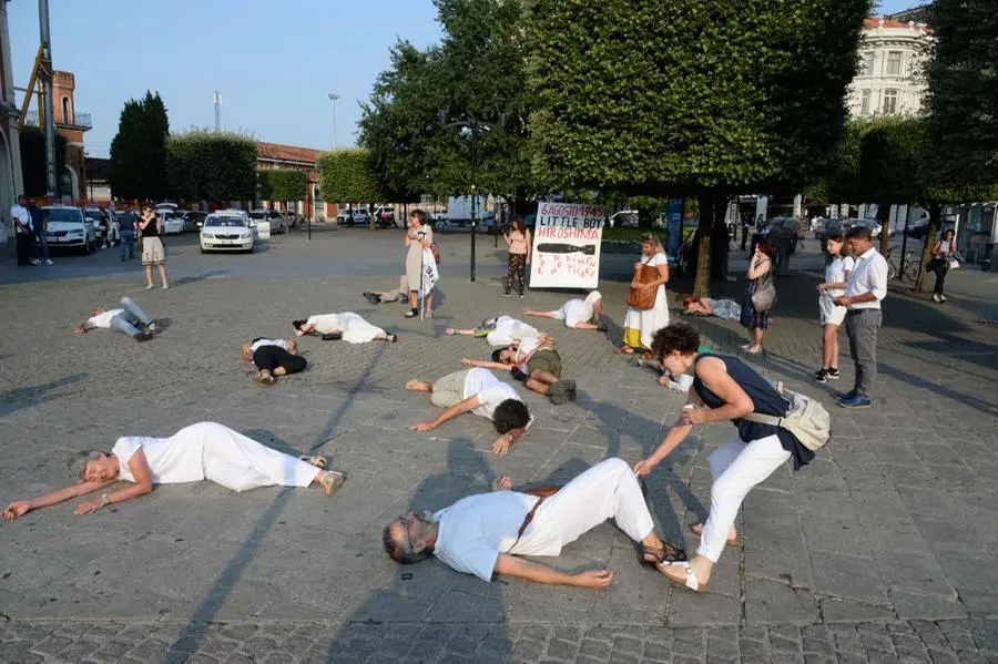 Il flash mob per ricordare Hiroshima