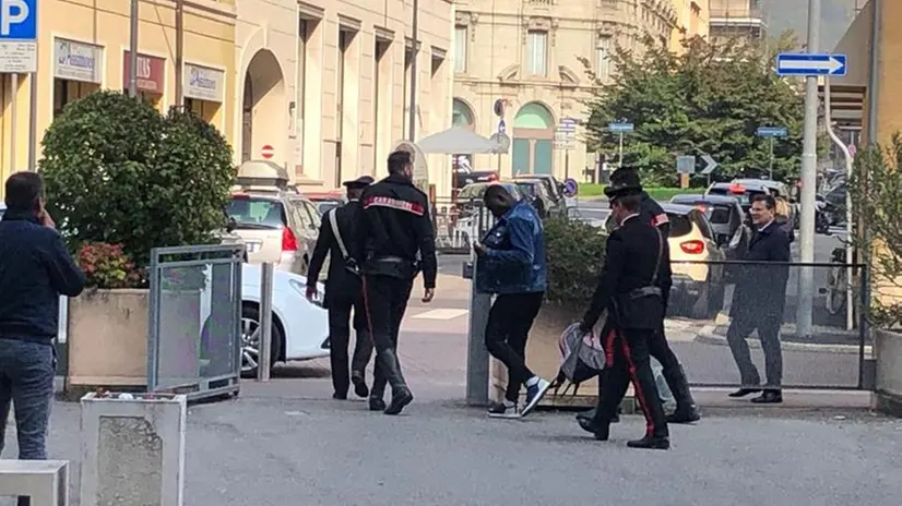 Tensione in tribunale a Brescia