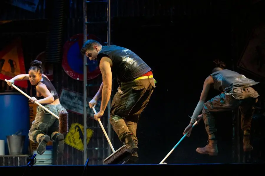 Lo spettacolo Stomp al Gran Teatro Morato