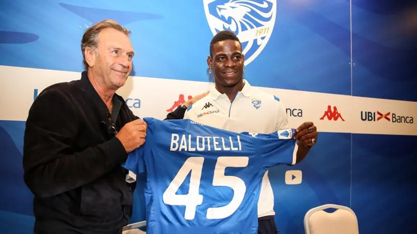 La presentazione ufficiale di Mario Balotelli al Brescia