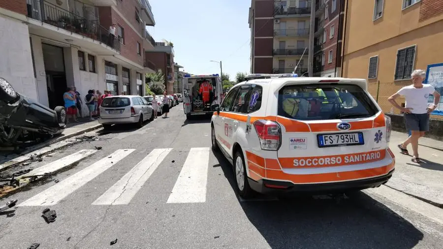 Lo schianto all'incrocio tra via del Carso e via Bissolati in città
