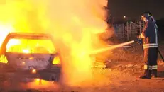 I due amici hanno incendiato tre auto