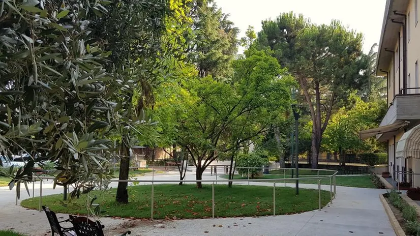 Uno scorcio del giardino sensoriale realizzato al Pio Ricovero di Castenedolo