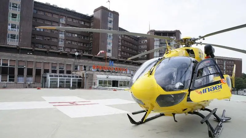 L'elisoccorso ha trasportato il ferito dall'ospedale di Desenzano al Civile - © www.giornaledibrescia.it