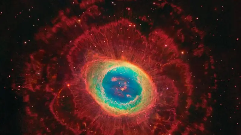 La Nebulosa Anello, nella costellazione della Lira - Immagine Nasa/Robert Gendler