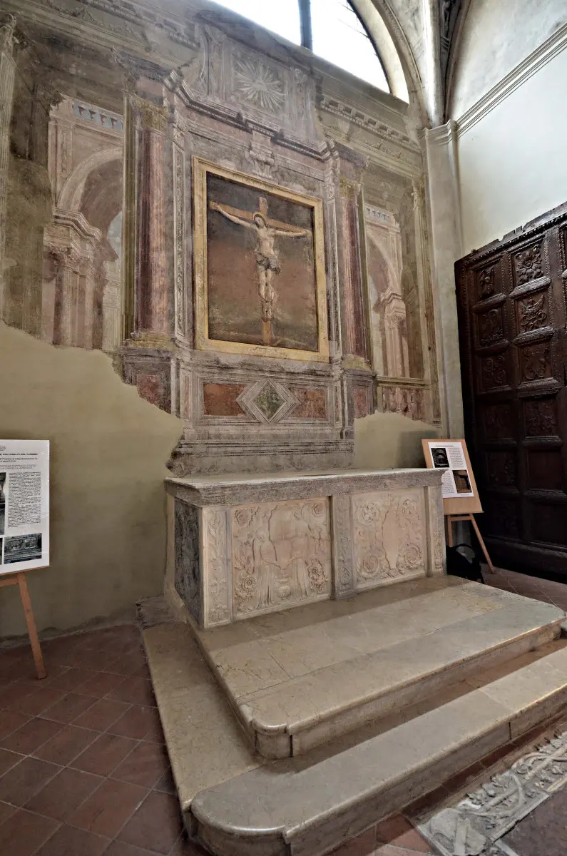 L'altare Averoldi nella chiesa del Carmine