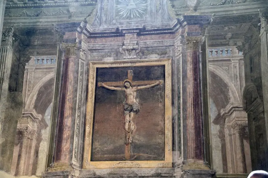 L'altare Averoldi nella chiesa del Carmine
