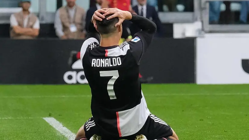 Cristiano Ronaldo risente di un lieve affaticamento muscolare - Foto Ansa © www.giornaledibrescia.it