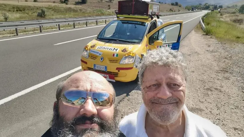 Pesci e Bocelli nel deserto turco - © www.giornaledibrescia.it