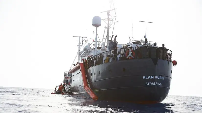 Una foto della Alan Kurdi, nave della ong tedesca Sea Eye - Foto Epa / Ansa © www.giornaledibrescia.it