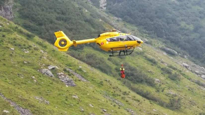 In azione. Un’eliambulanza in una foto d’archivio