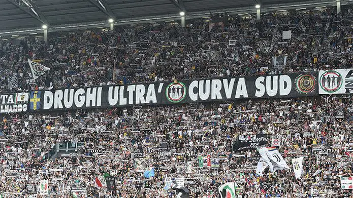 I tifosi della curva sud della Juventus