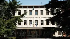 L'ingresso del liceo Copernico - © www.giornaledibrescia.it