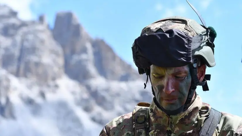 L'esercitazione degli alpini sulle Cime di Lavaredo