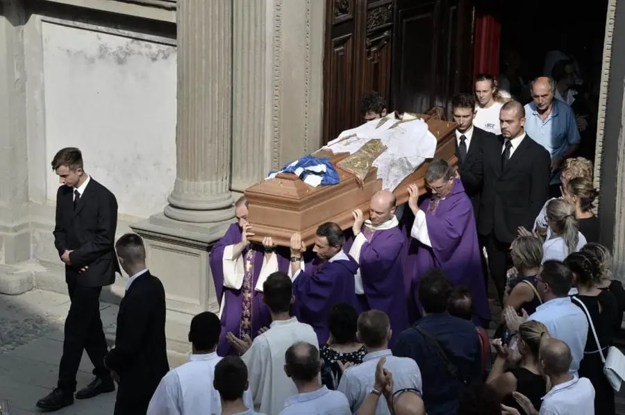 Il funerale di don Ettore Piceni