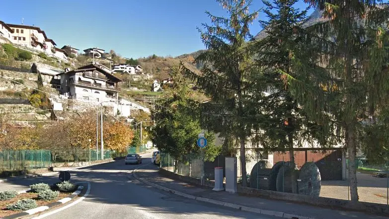 Edolo, l'incrocio teatro dell'uscita di strada - Foto da Street View / Google Maps