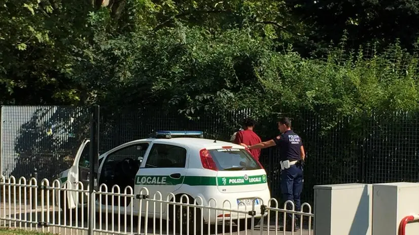 Un arresto della Polizia Locale © www.giornaledibrescia.it