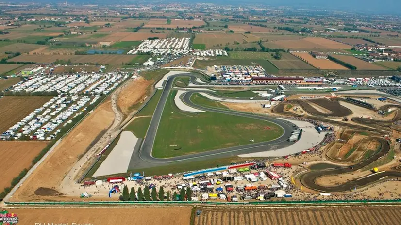 Dall’alto. Una veduta aerea dell’autodromo di Franciacorta gestito attualmente da Cave di Castrezzato