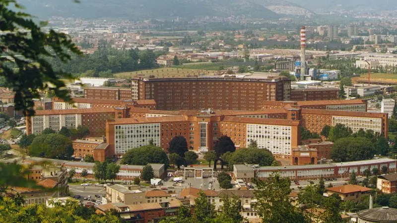 L'ospedale Civile di Brescia - Foto © www.giornaledibrescia.it