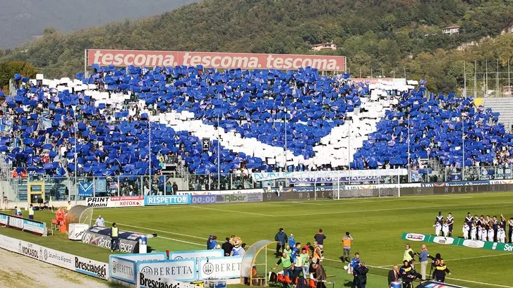 Tifosi allo stadio Rigamonti - Foto Reporter Zanardelli © www.giornaledibrescia.it